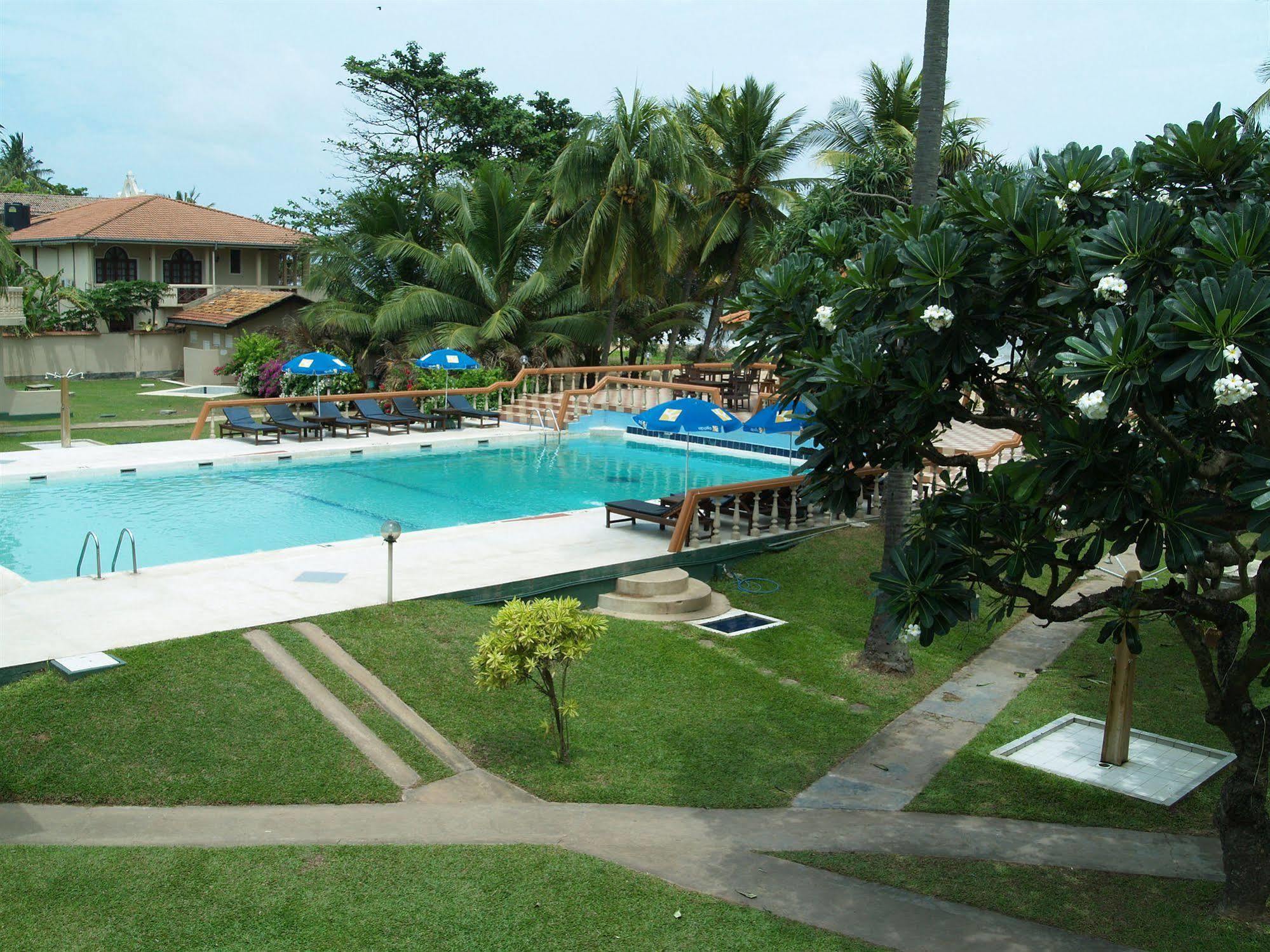 Golden Star Beach Hotel Negombo Kültér fotó